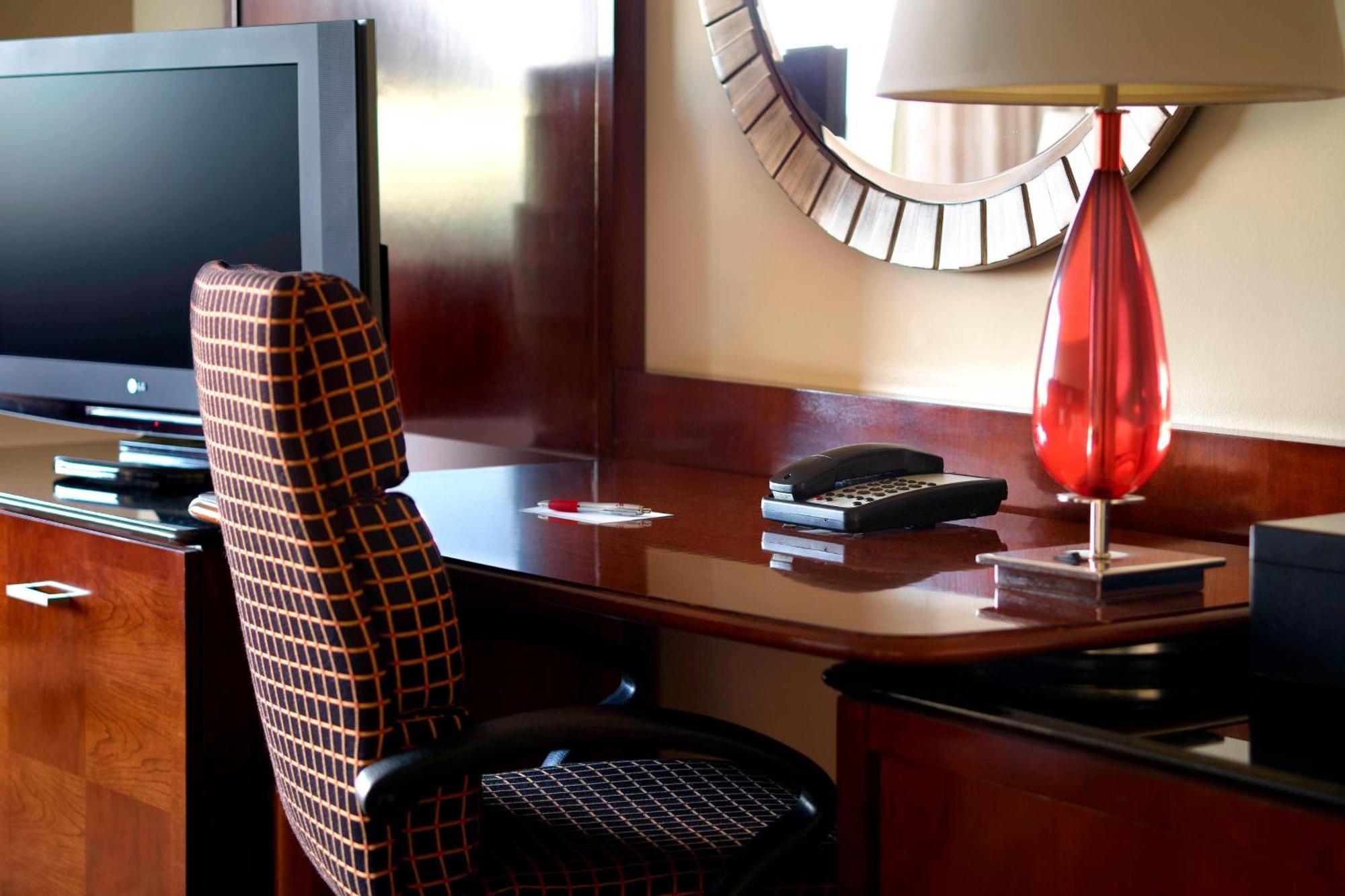 New Orleans Marriott Metairie At Lakeway Zewnętrze zdjęcie